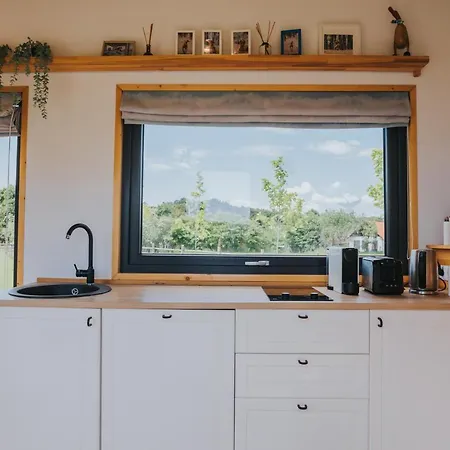 فيلة Tiny Transylvania, Rising High Above